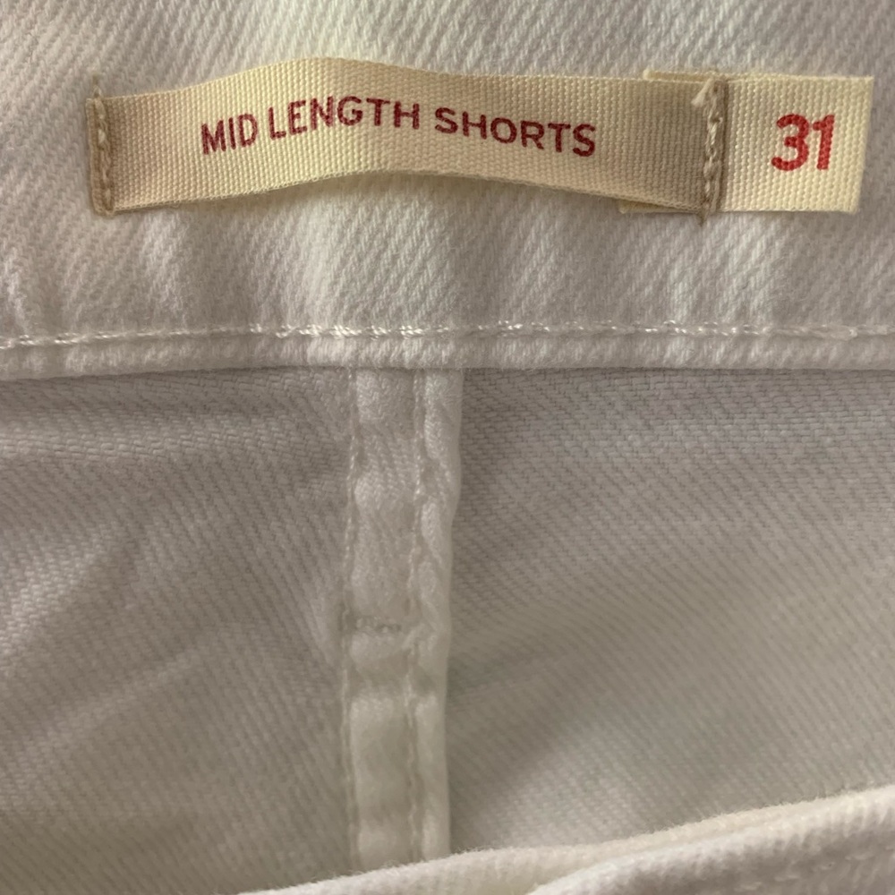 Levi's Mid Length Women's Shorts - Picture 8 of 8